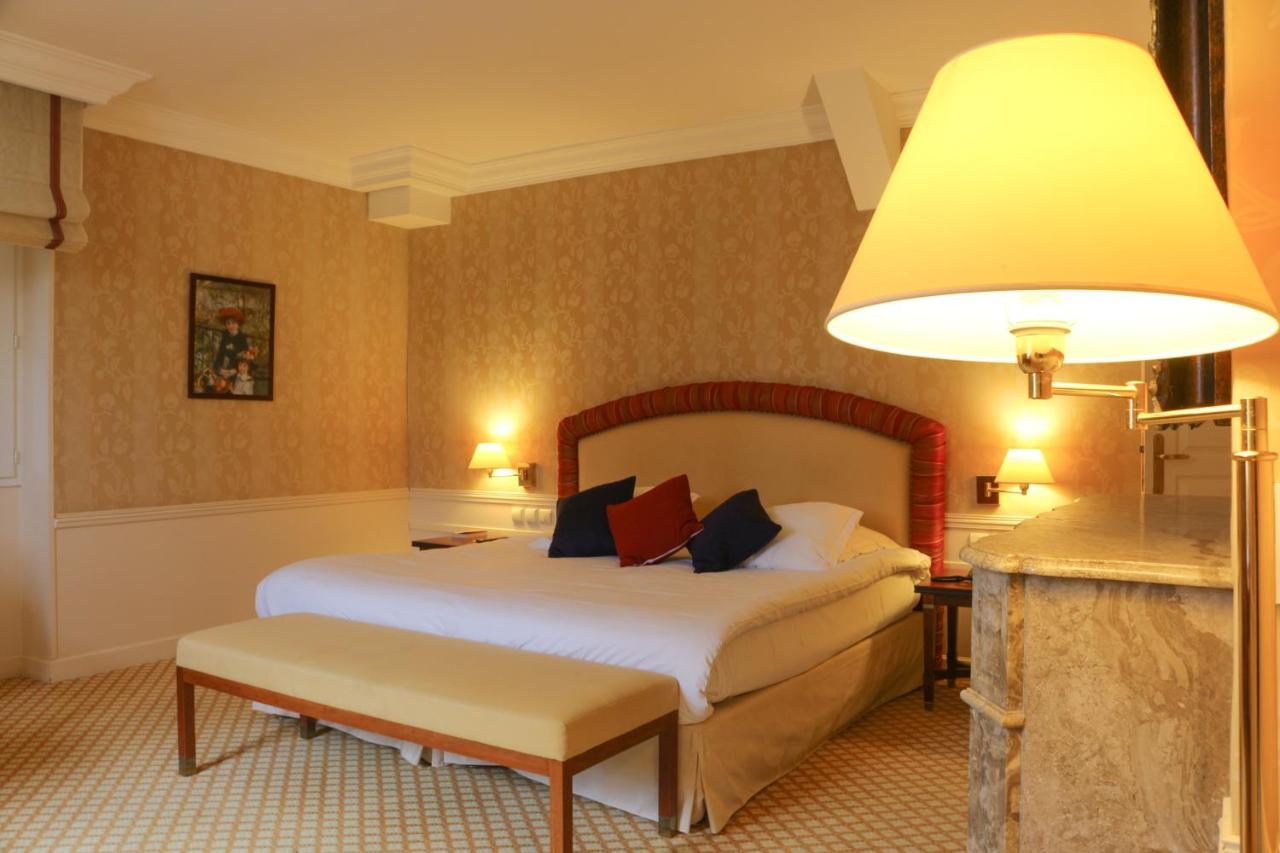 Le Domaine Des Roches, Hotel & Spa Briare Exterior photo