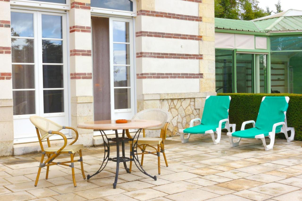 Le Domaine Des Roches, Hotel & Spa Briare Exterior photo