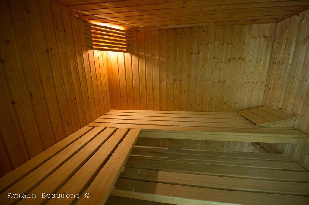Le Domaine Des Roches, Hotel & Spa Briare Exterior photo